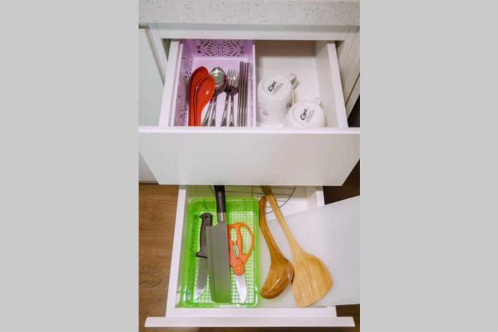 Apple Home 2 At Menara Simfoni, King Size Bed, Cheras, Nexflix, Wifi, Parking 세리 켐방안 외부 사진