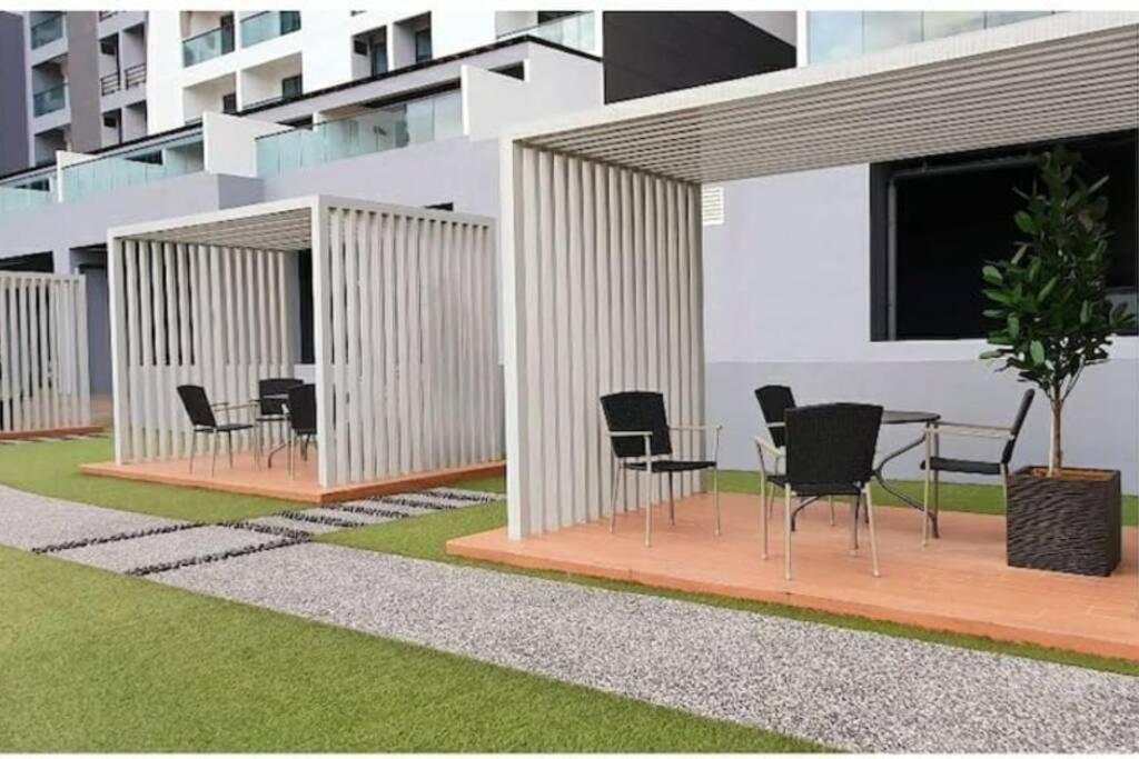 Apple Home 2 At Menara Simfoni, King Size Bed, Cheras, Nexflix, Wifi, Parking 세리 켐방안 외부 사진